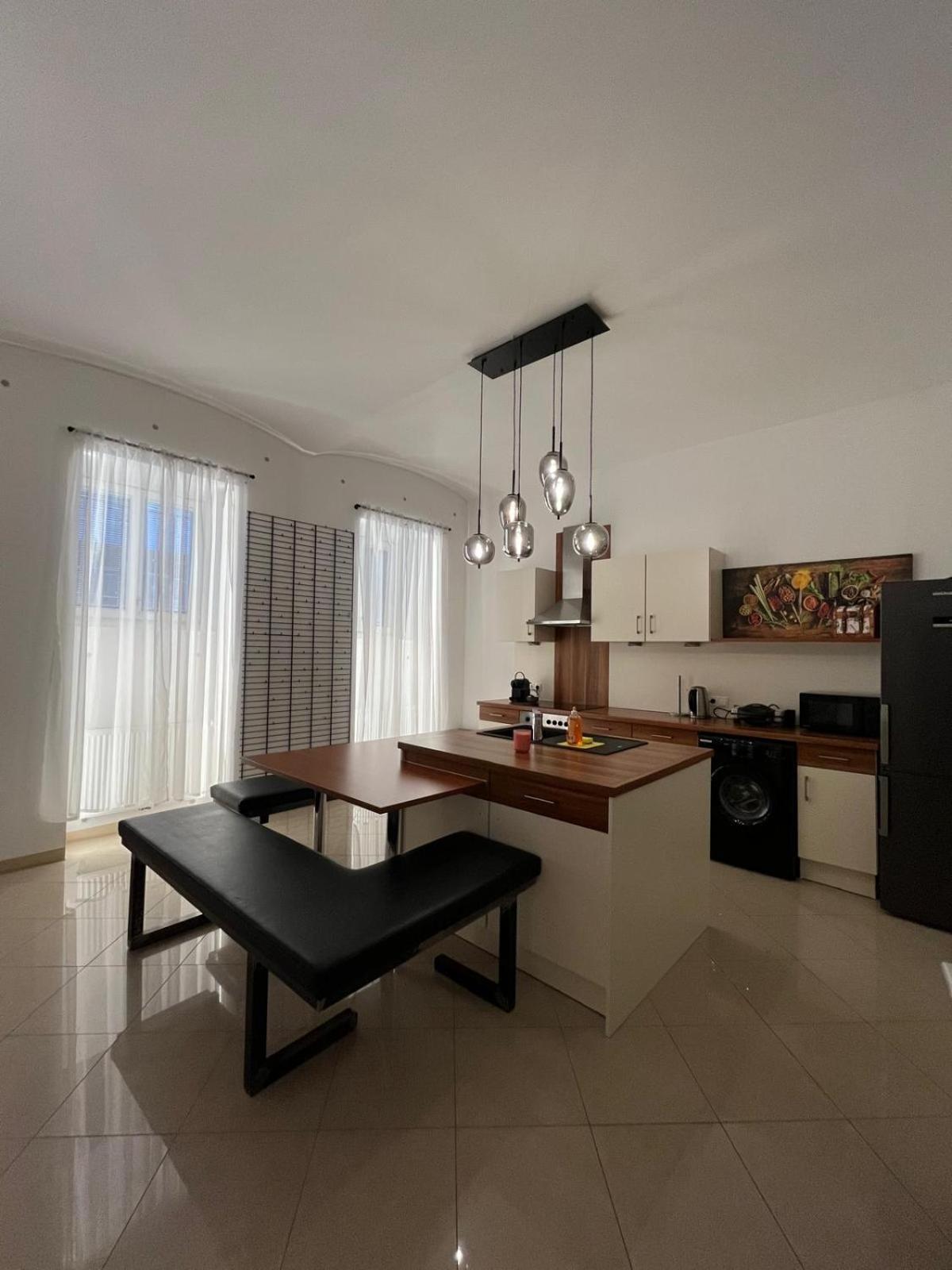 Luxury Cityapartment 5 Виена Екстериор снимка
